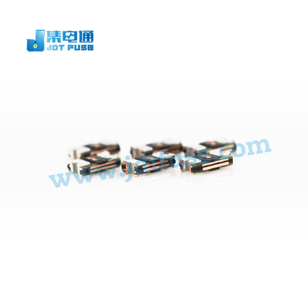 貼片可恢復(fù)保險(xiǎn)絲